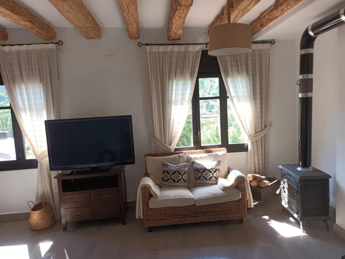 Un Tros De Sal. Casa Rural A Gerri De La Sal. Villa Exterior foto